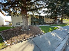 1232-1246 Yellowstone Ave, 1234 Yellowstone