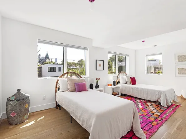 104 King Street image 16 of 28