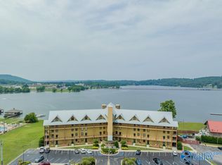 7008 Val Monte Dr #107, Guntersville, AL 35976