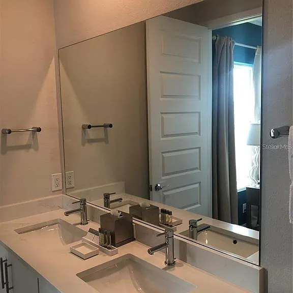 820 Driving Range Ct — Photo 24