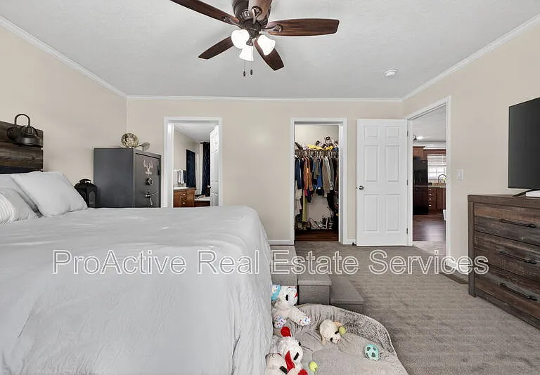 1053 Pitchkettle Rd — Photo 3