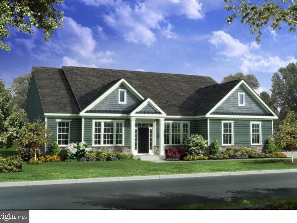 2nd image of 126 Green Forest Dr #Grandview