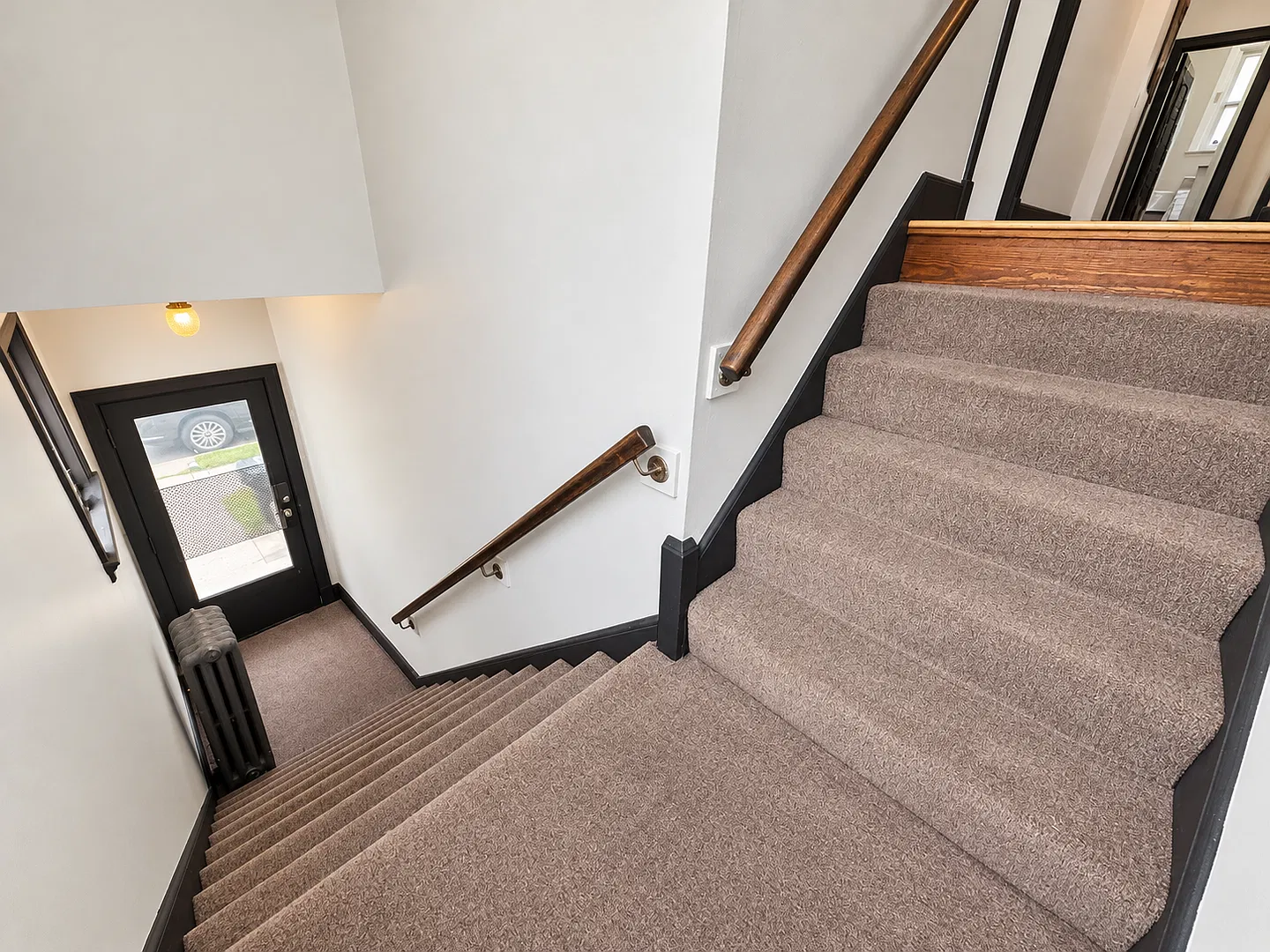 3 Bed/1 Bath on McMillan Directly Across From UC Main Campus Only $795/pp ($2385/mo) — Photo 3