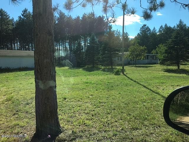 2nd image of 13075 Sugarbush Ln