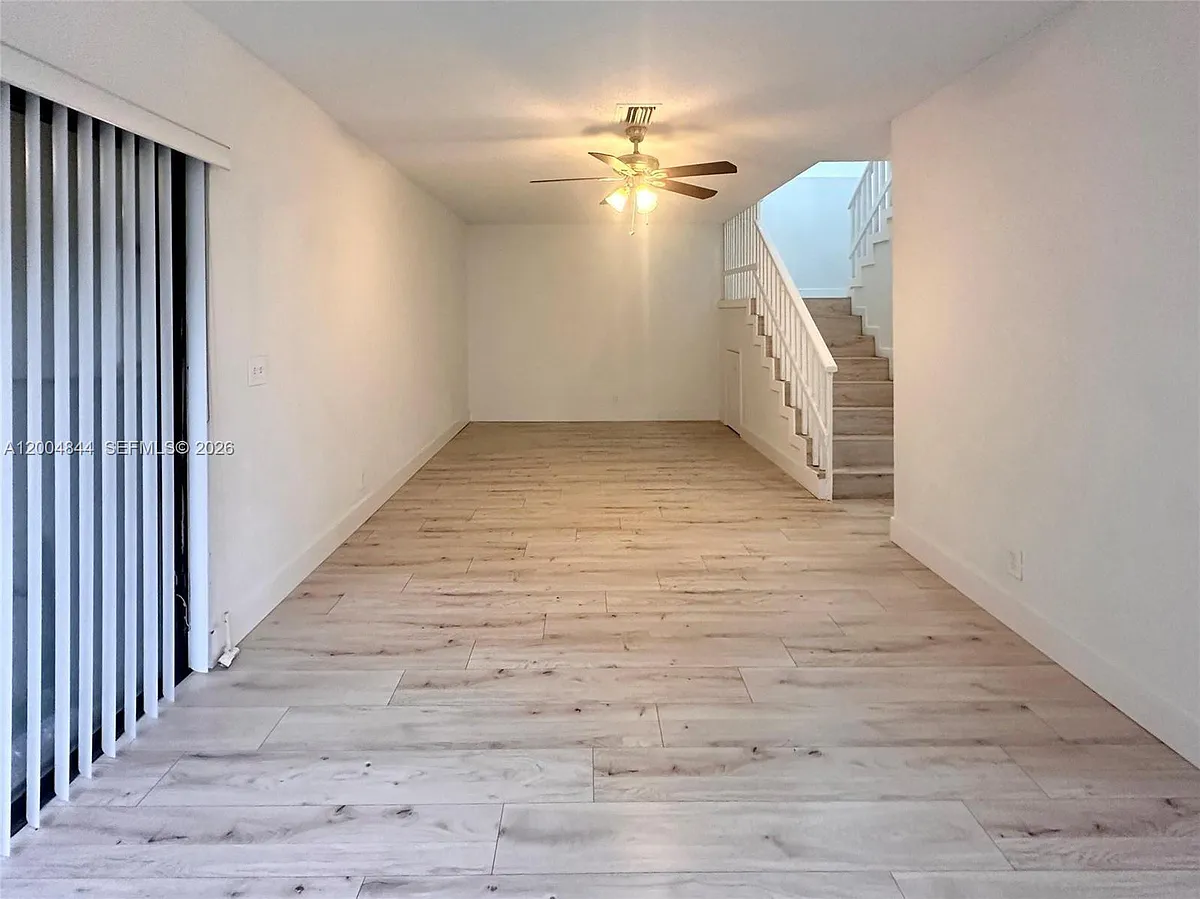 Building Photo - 2580 Coral Springs Dr #2580