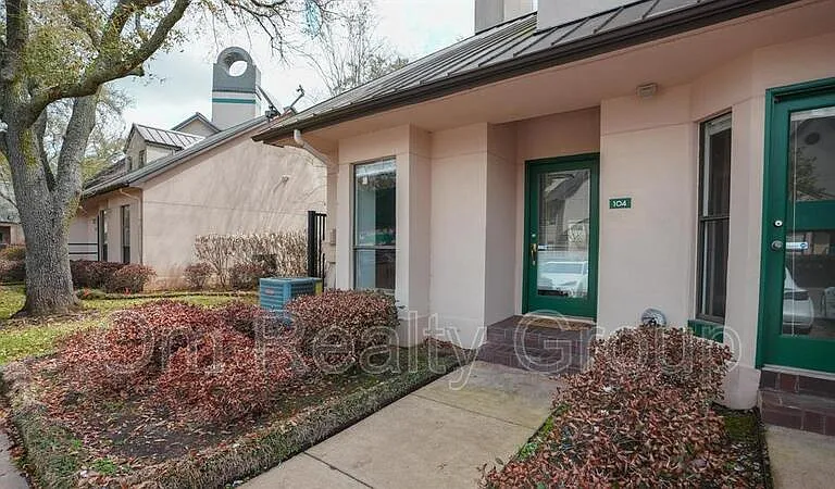 4144 Greystone Way #104 — Photo 21