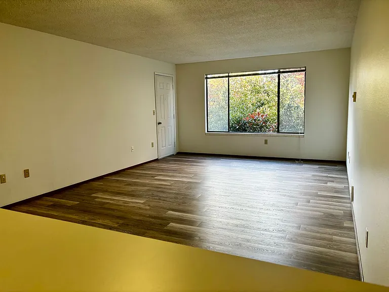Kelsey House Apartments — Photo 3