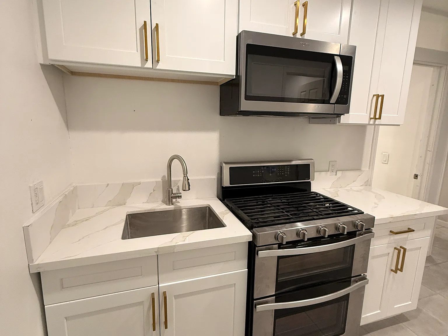 Woodbriar Dr, Riverside — Photo 2