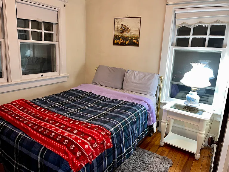 924 Park Ave — Photo 11