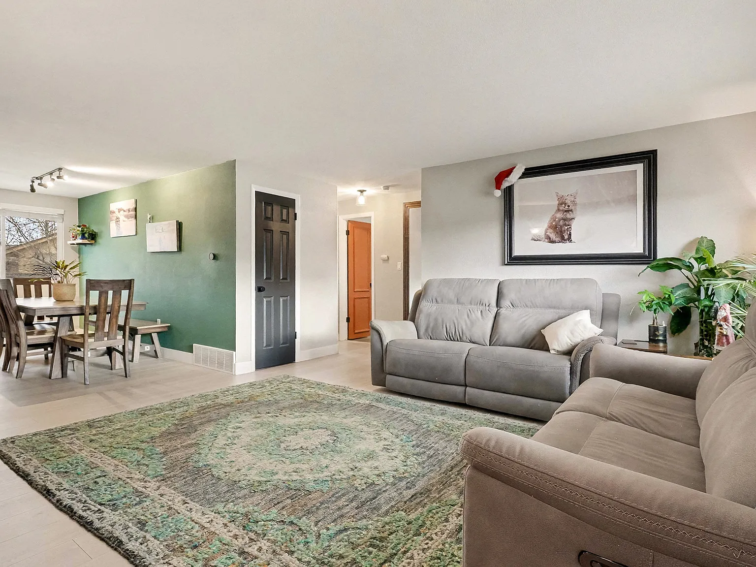 2 bed, 960 sqft, $2,950 — Photo 1
