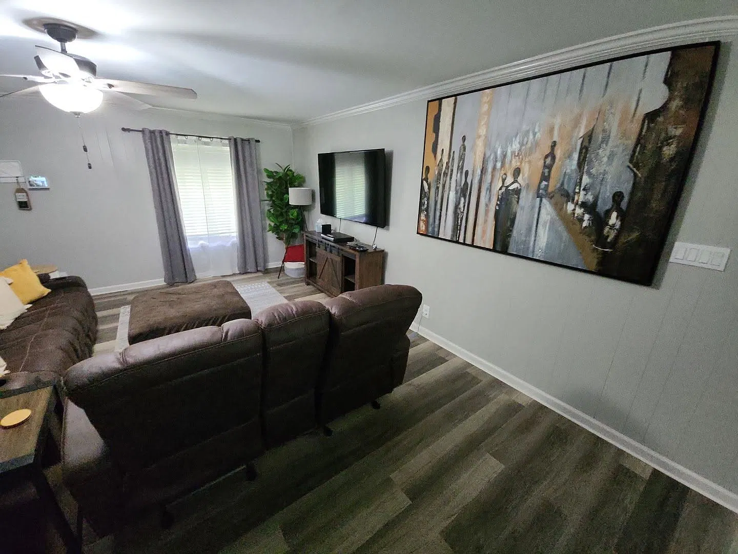 3 bed, 1.5 bath, 1500 sqft, $2,600 — Photo 2