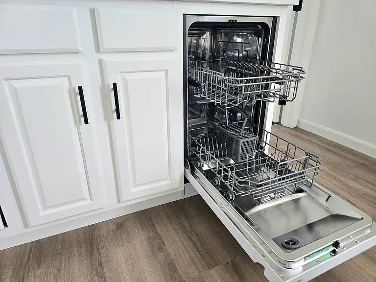 41 W L St #2 — Photo 12