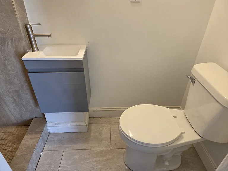 316 Stuart Ave #1 — Photo 9