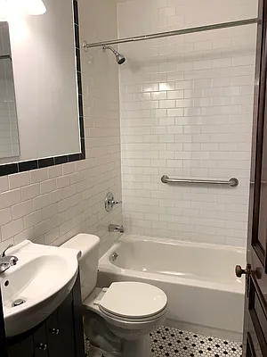 Rented by Nooklyn NYC LLC | media 29