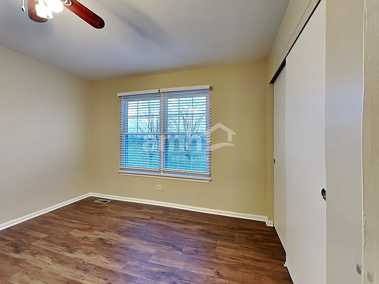 1920 Chestnut Grove Dr — Photo 18