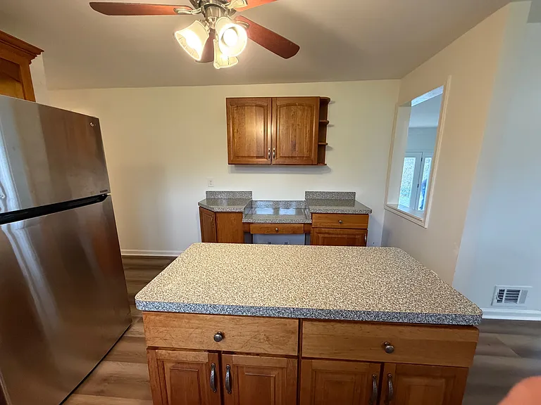 99 Phillips Ln — Photo 12