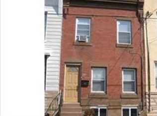 835 Tasker St, Philadelphia, PA 19148