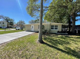 132 10th Ave SW, Largo, FL 33770