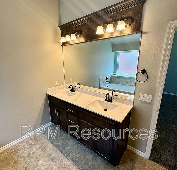 6705 NW 159th St — Photo 21
