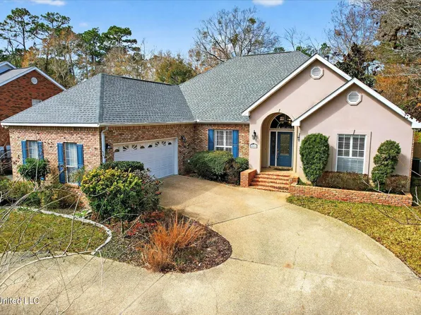 85532 Diamondhead Dr W, Diamondhead, MS 39525