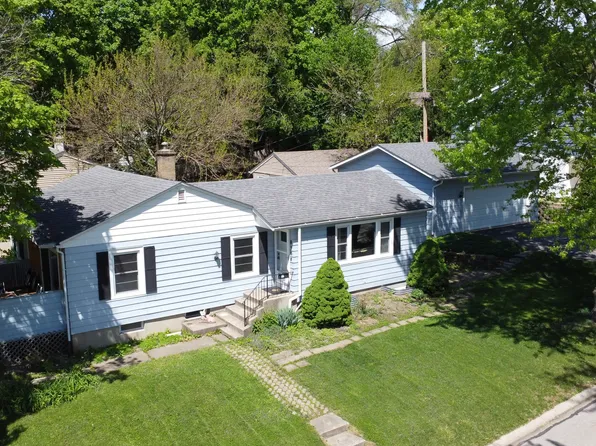 916 S 6th Ave, St Charles, IL 60174