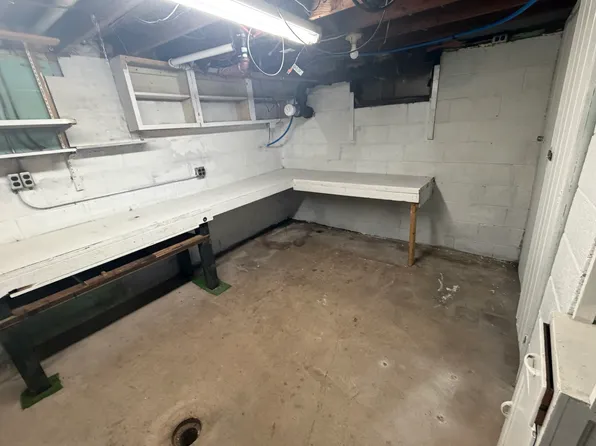 56610 Ash Rd, Osceola, IN 46561