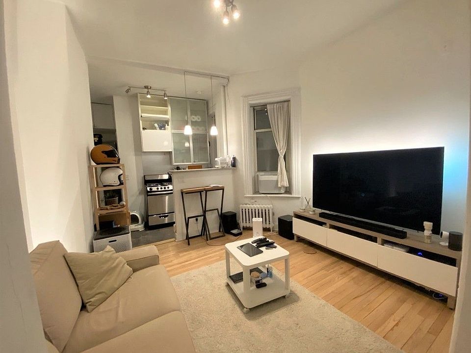 1st image of 308 Mott St APT 4A