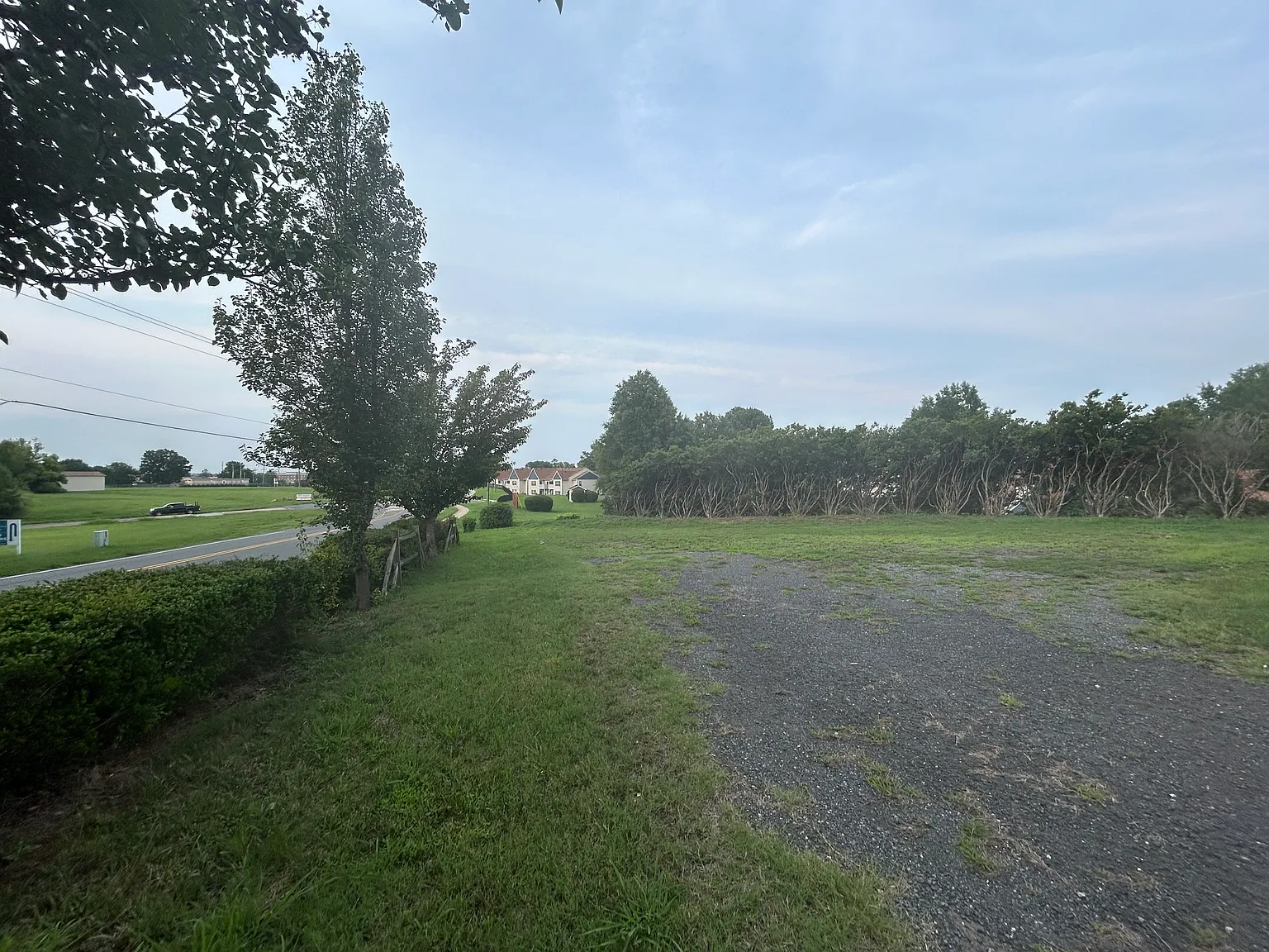 4 bed, 768 sqft, $2,200 — Photo 4