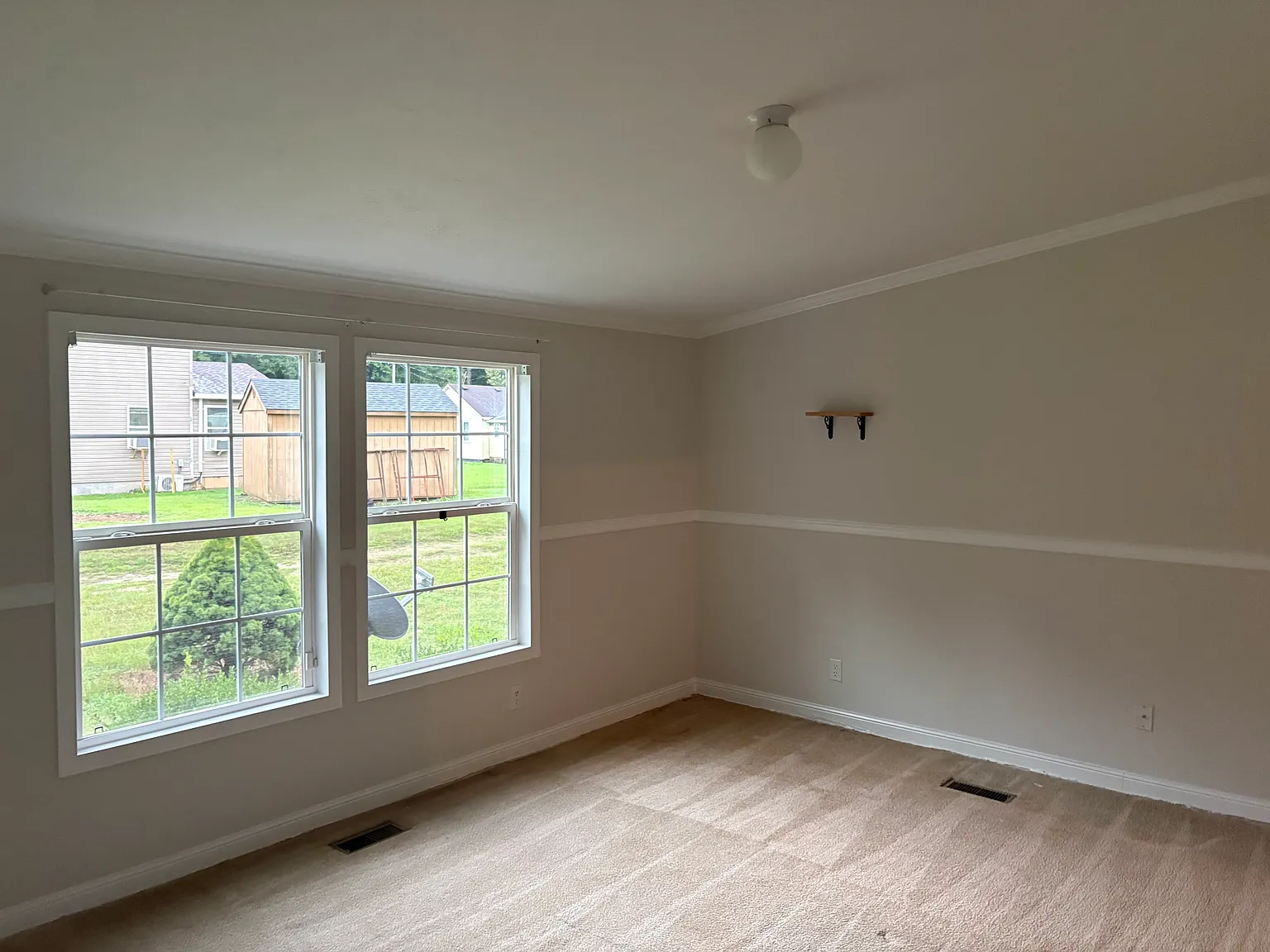 3 bed, 1404 sqft, $2,000 — Photo 3