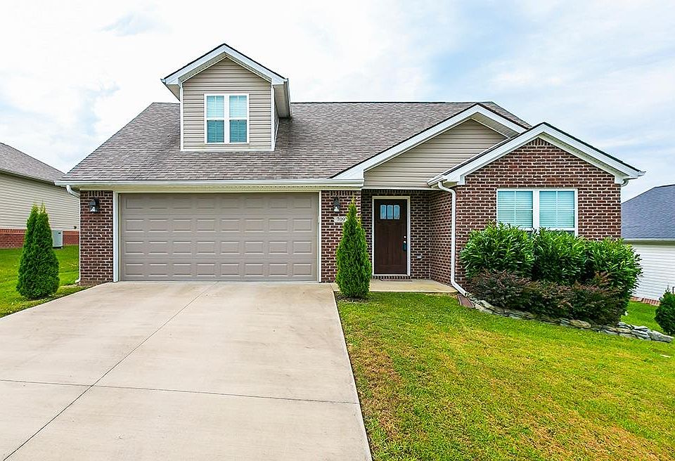 1st image of 709 Glen Abbey Way