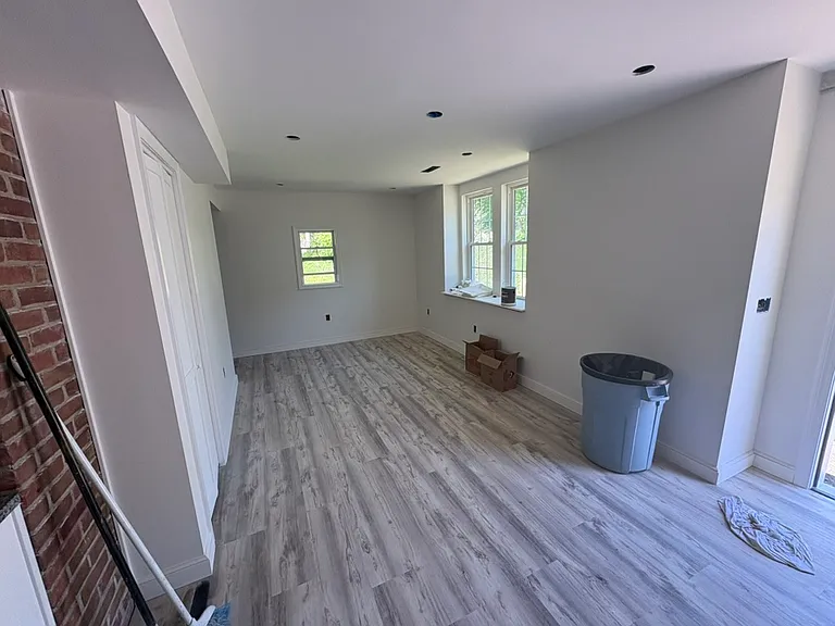 859 Main St — Photo 3