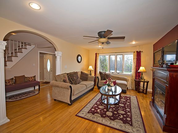 beautiful living room