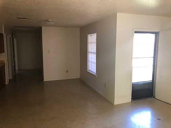 3rd image of 3718 Penick St