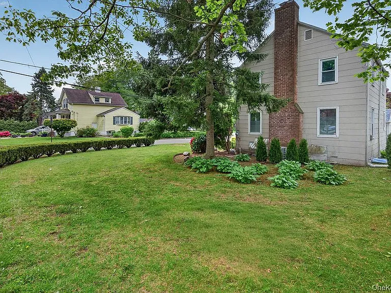 155 White Rd — Photo 26