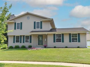 3309 Mary Ann Dr, Waukesha, WI 53188