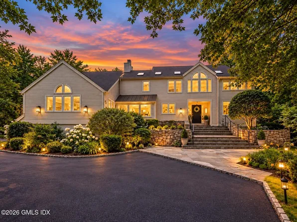 2 Choctaw Ln, Greenwich, CT 06831
