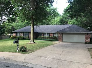 173 San Jose Dr, Springdale, AR 72764