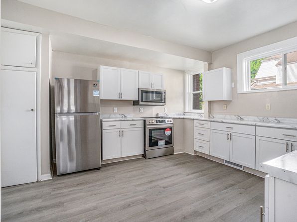 258 Capital Ave NE APT 2