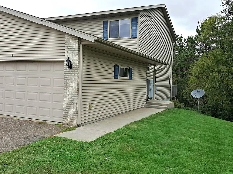 Pinedale Apartments and Red Cedar Townhomes — Photo 33