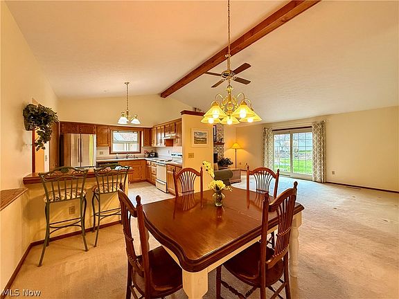 4th image of 122 Sturbridge Dr