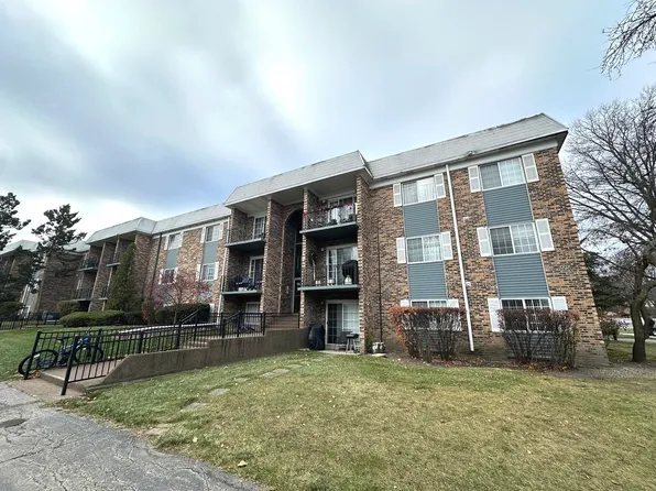 1633 N Windsor Dr APT 314, Arlington Heights, IL 60004