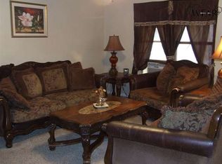 1211 Richland St, Iowa Park, TX 76367