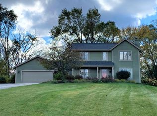 S40W31337 Johns Way, Waukesha, WI 53189