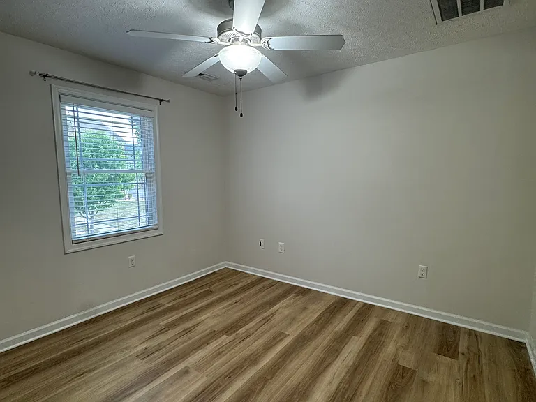 207 Portico St — Photo 25