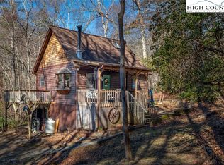 1059 Campbell Glen Ln, Fleetwood, NC 28626