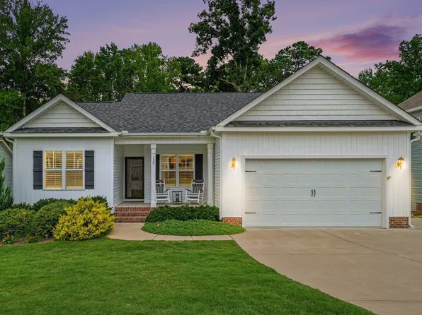 130 Poplar Dr, Clayton, NC 27520