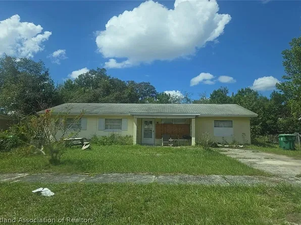 711 Laisy Dr, Deland, FL 32724