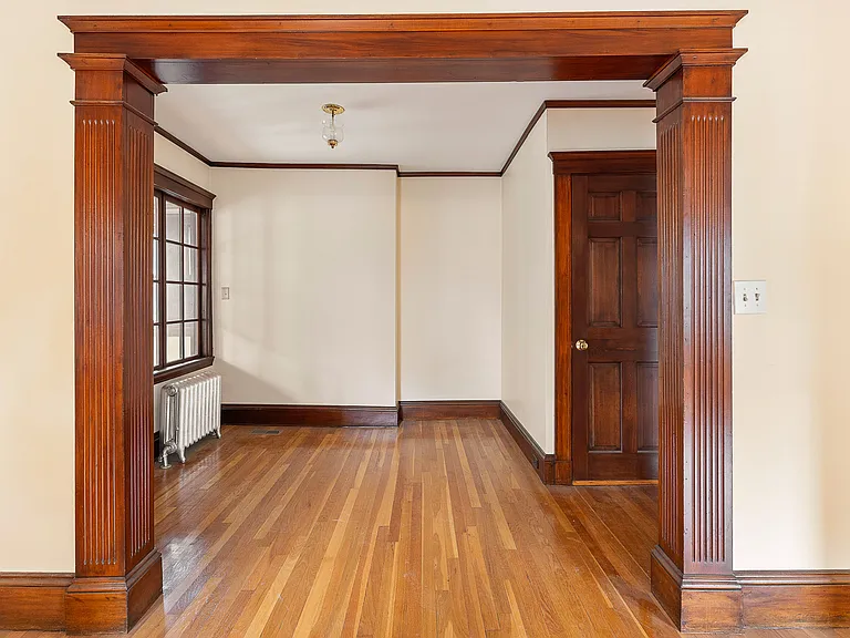 29-31 Chatham St #1 — Photo 12