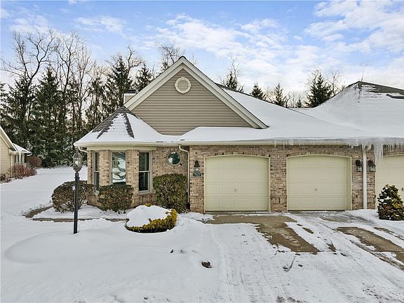 2nd image of 702 Hunt Club Dr