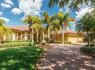 7323 Sawgrass Point Dr N, Pinellas Park, FL 33782